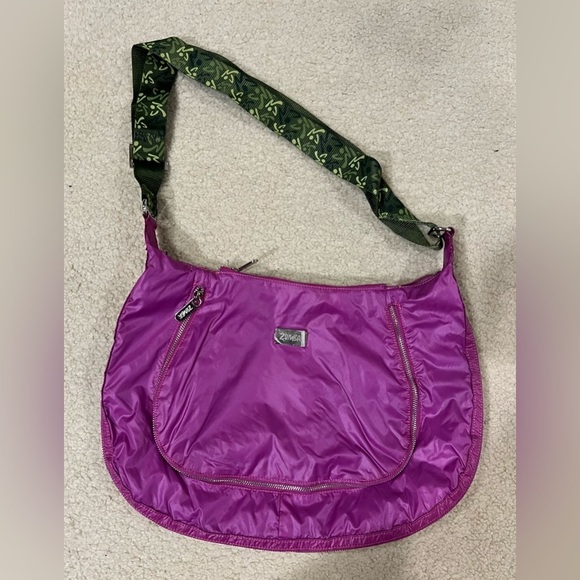 Zumba fitness lot - Purple Peek A Boo Bag and 2 pair of Zumba Cargo Pants - Picture 2 of 15